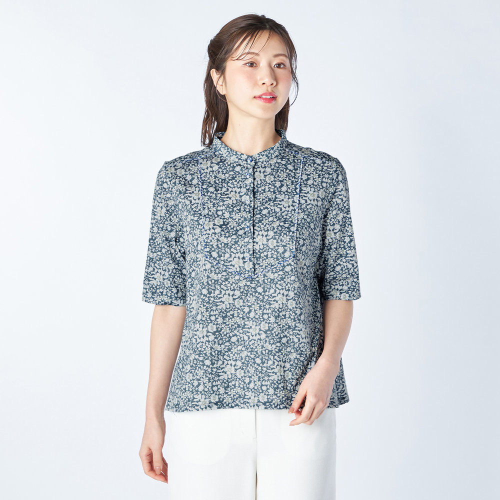 Ｌｉｂｅｒｔｙ　Ｐｒｉｎｔ　Ｌｉｚｚｙカットソー
